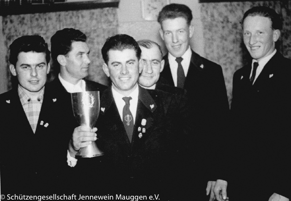 Preisverleihung Ende der 50er-Jahre, von links: Josef Schreiber, Josef Eibl, Josef Auer, Josef Kratzer, Josef Altmann, Josef Altmann 